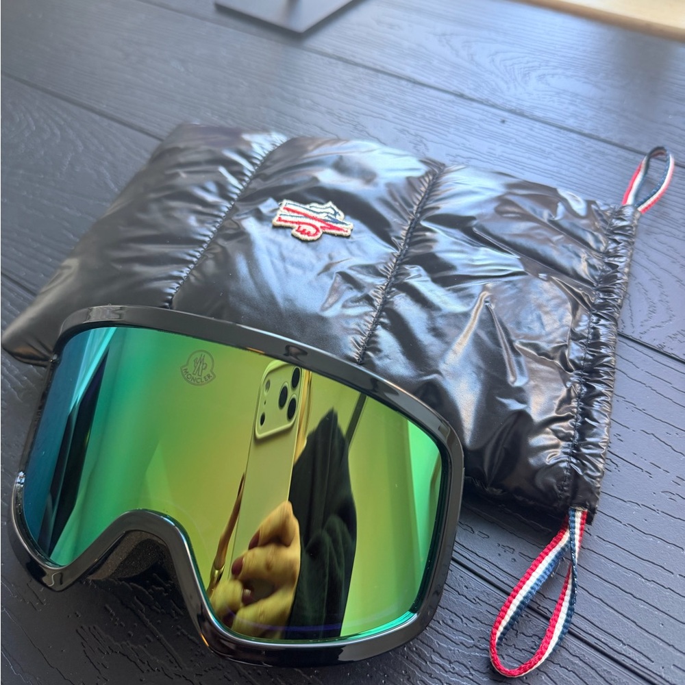 Moncler Black Goggles with Reflective Green Lens S/M